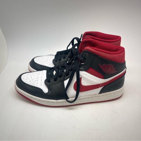 Nike Sneakers Mens 10‎ Air Jordan 1 Mid Gym Red Black White 554724-122 Shoes - Picture 3 of 10